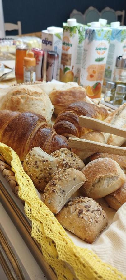 セトゥーバル Baia Do Mundo Bed & Breakfast エクステリア 写真